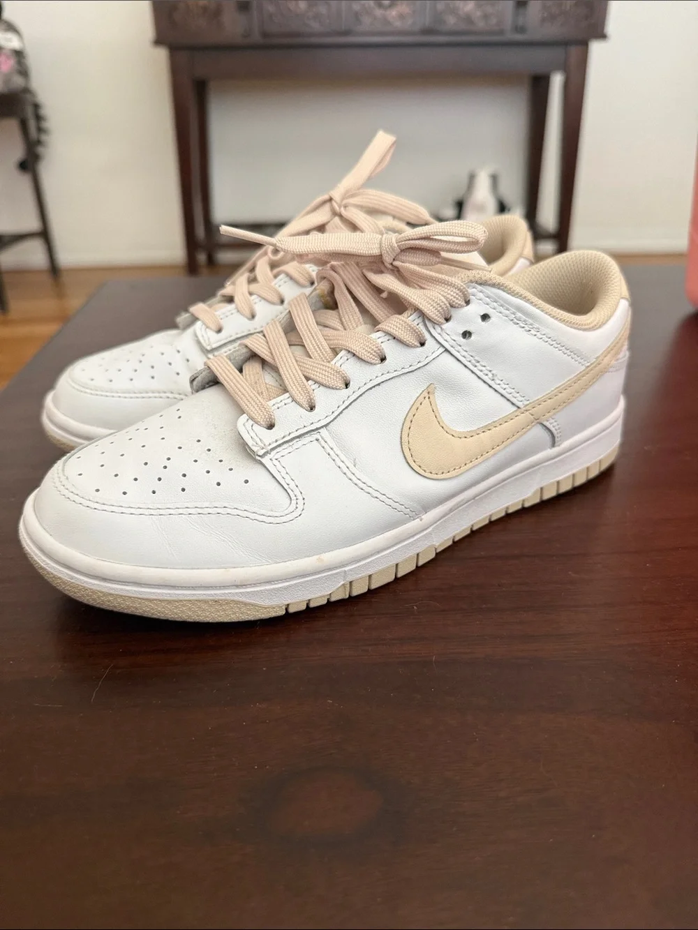Nike clean low